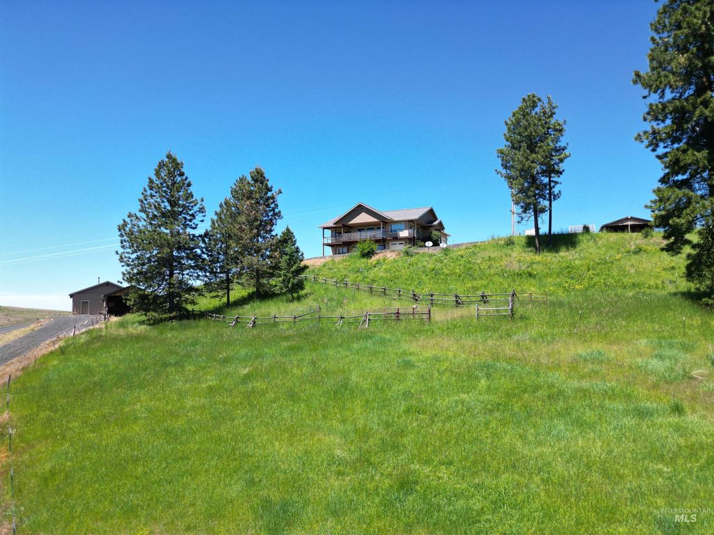 Photo of 1151 Beaverslide Rd, Kamiah, ID 83536 (MLS # 98972647)