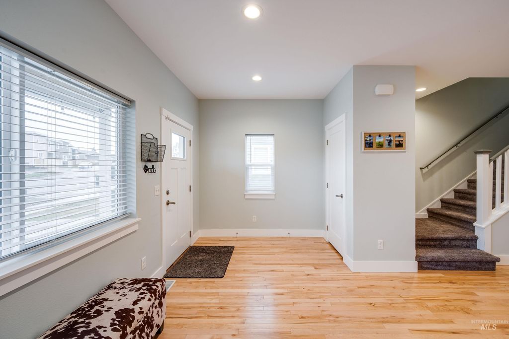 Photo of 1627 E Third St, Moscow, ID 83843 (MLS # 98977927)