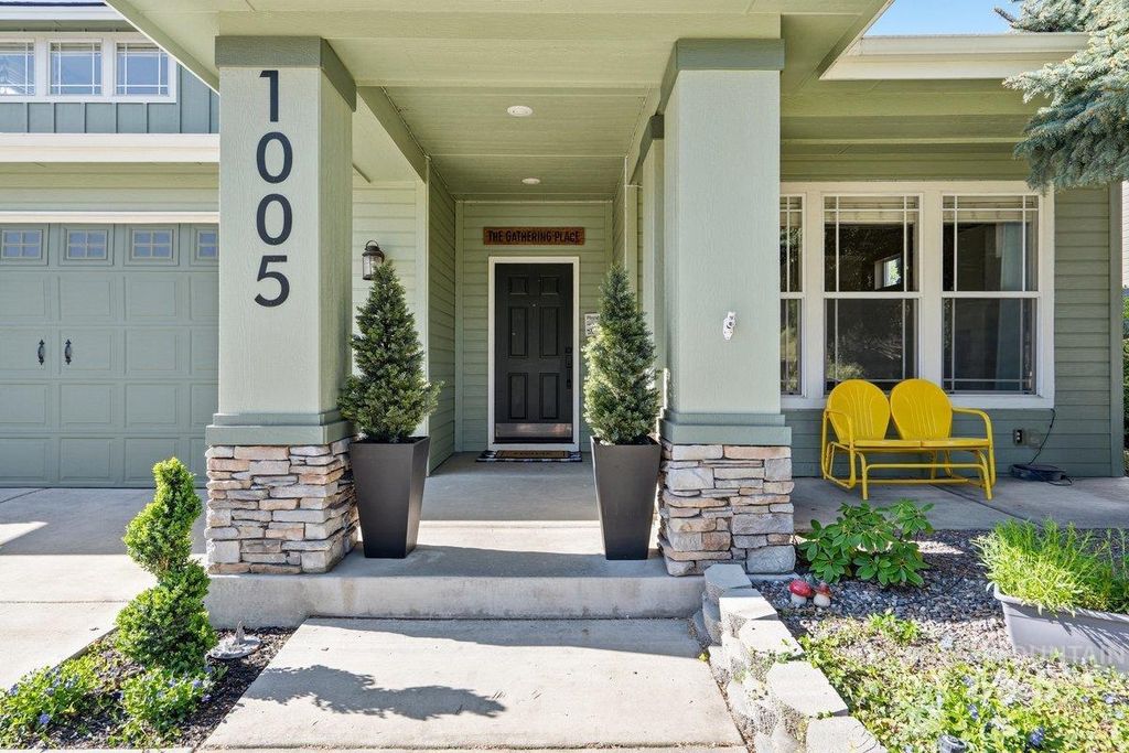 Photo of 1005 E Washakie Street, Meridian, ID 83646 (MLS # 98983831)