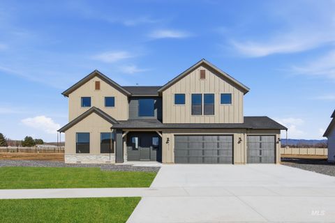 Photo of 2972 N Schimigadoon Way, Eagle, ID 83616 (MLS # 98974766)