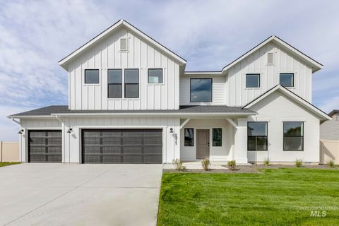 Photo of 2972 N Schimigadoon Way, Eagle, ID 83616 (MLS # 98974766)
