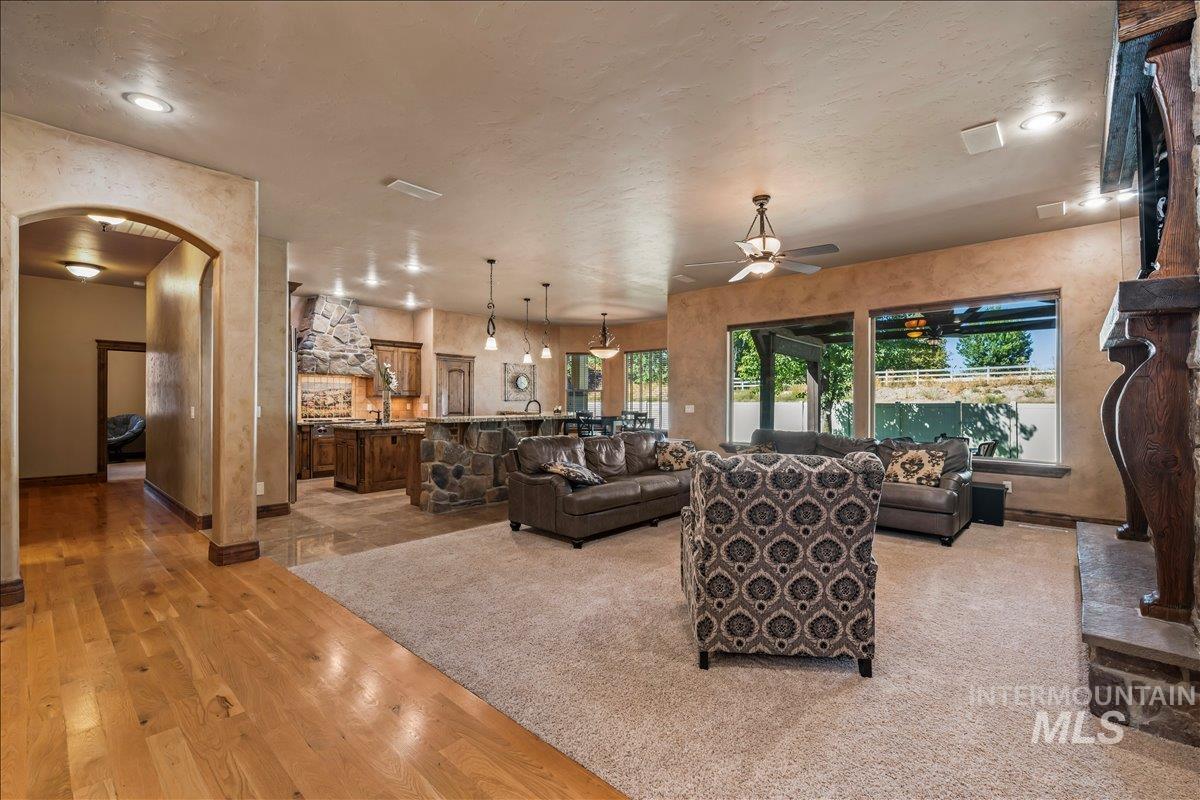 4324 W Briar Rock Ct