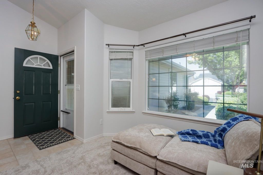 Photo of 2640 N Englewood Way, Meridian, ID 83646 (MLS # 98985175)