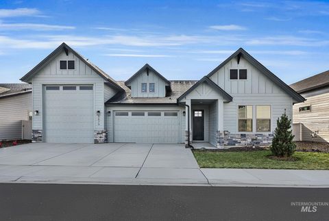 Photo of 9875 W Snow Wolf Ln, Star, ID 83669 (MLS # 98987145)