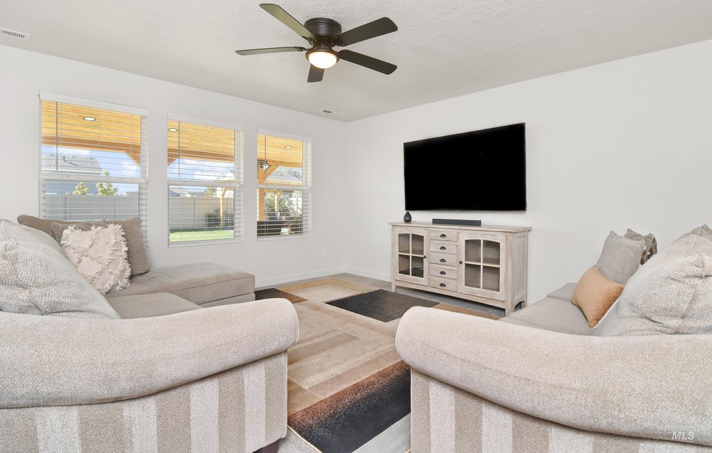 Photo of 11519 W Rupert St, Nampa, ID 83651 (MLS # 99003383)