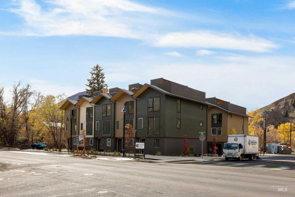 Photo of 317 N River Street Unit 2 St, Hailey, ID 83333 (MLS # 98968634)