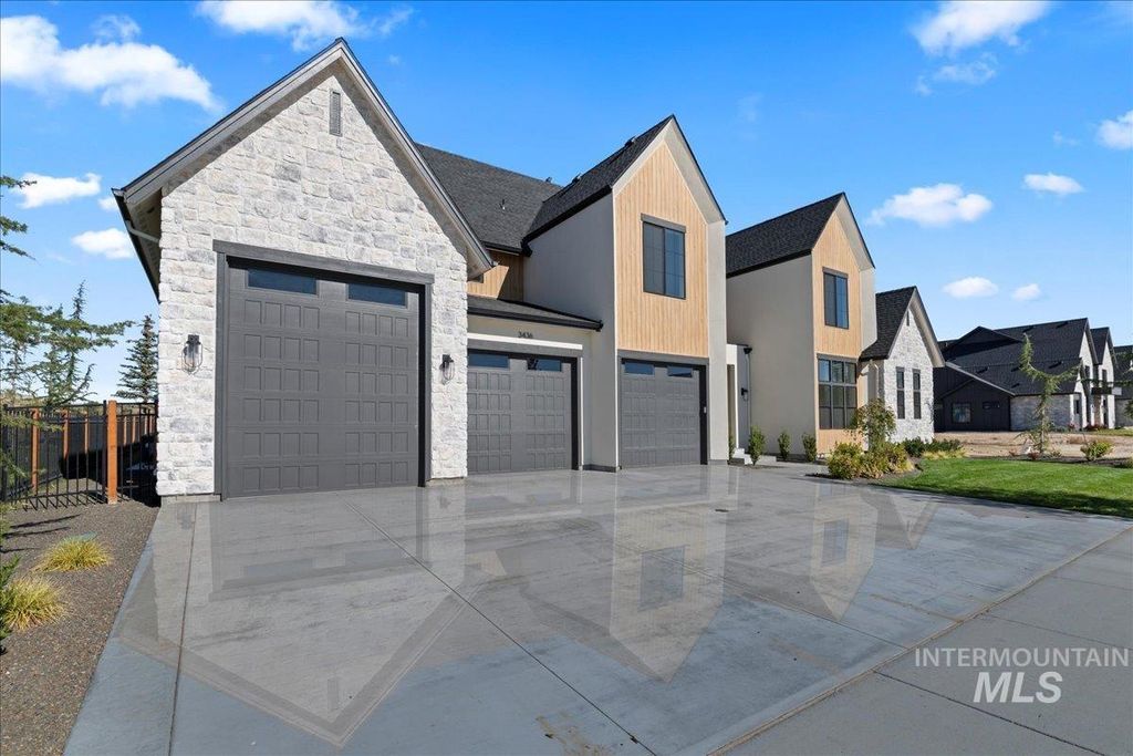 Photo of 3436 N Mayberry Way, Eagle, ID 83616 (MLS # 98965131)