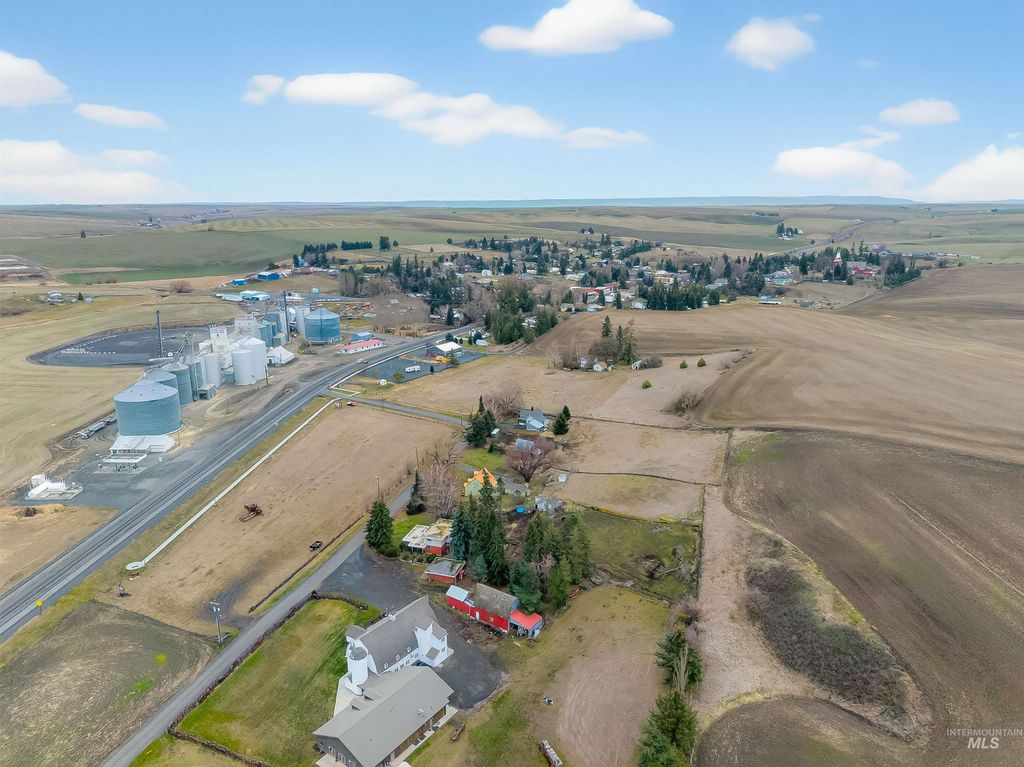 Photo of 409 N Parkway, Uniontown, WA 99179 (MLS # 98971725)