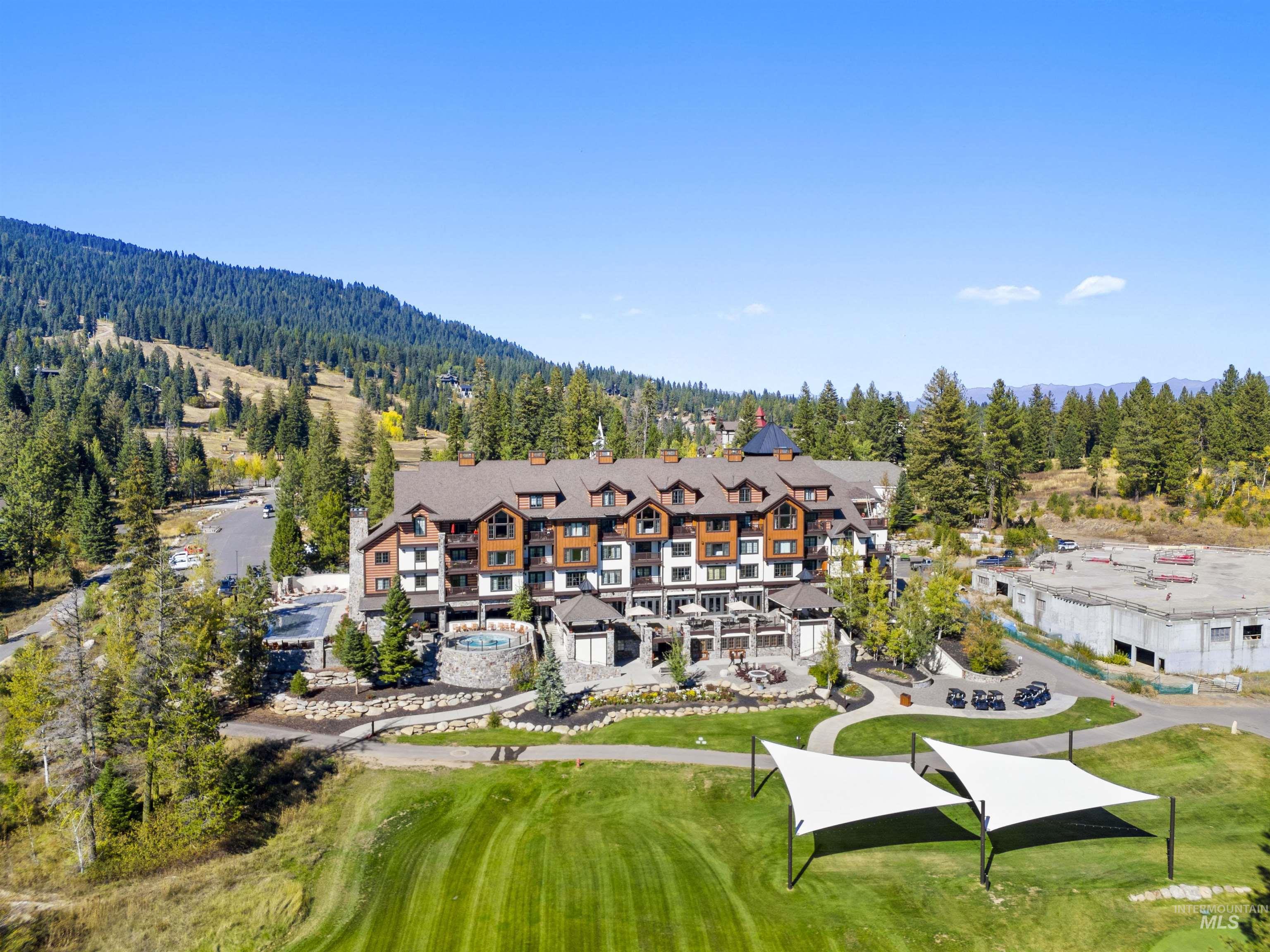 Bird's eye view of Osprey Lodge
