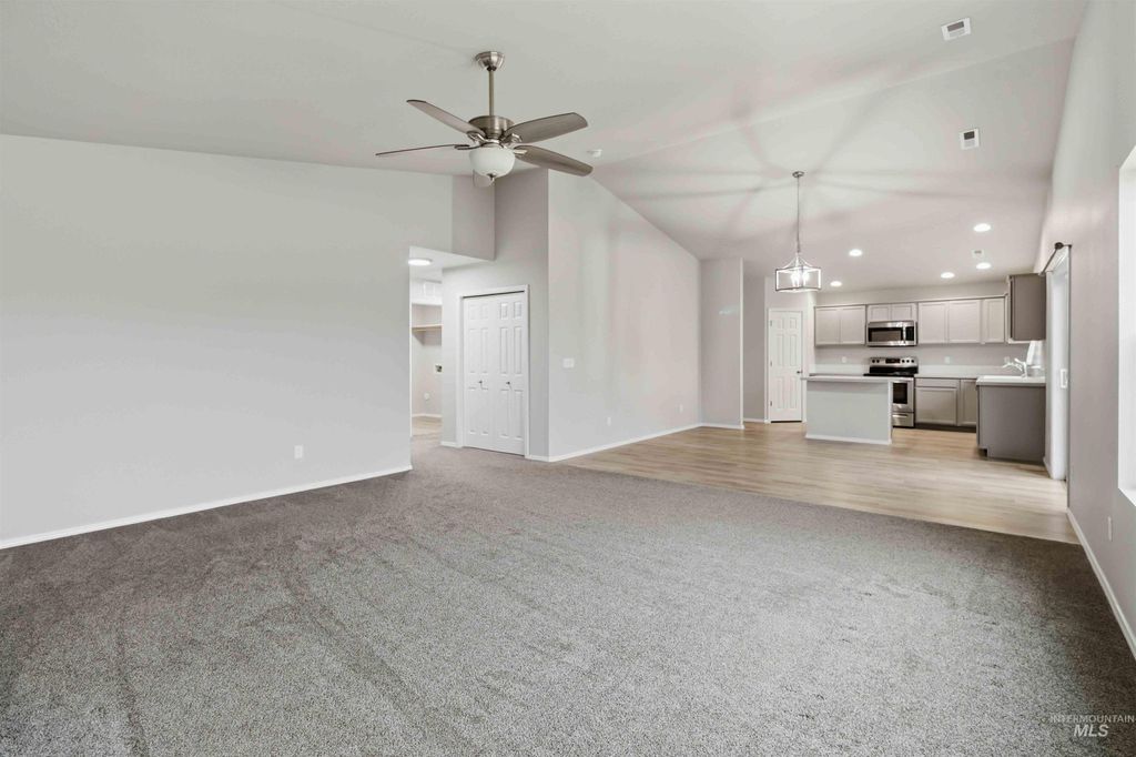 Photo of 17664 N Onaway Ave, Nampa, ID 83687 (MLS # 98983407)