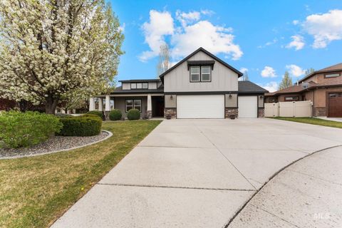 Photo of 2221 Canyon Trail Way, Twin Falls, ID 83301 (MLS # 98980677)