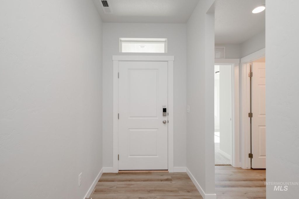 Photo of 1085 Grass Pond Ave, Middleton, ID 83644 (MLS # 98968351)