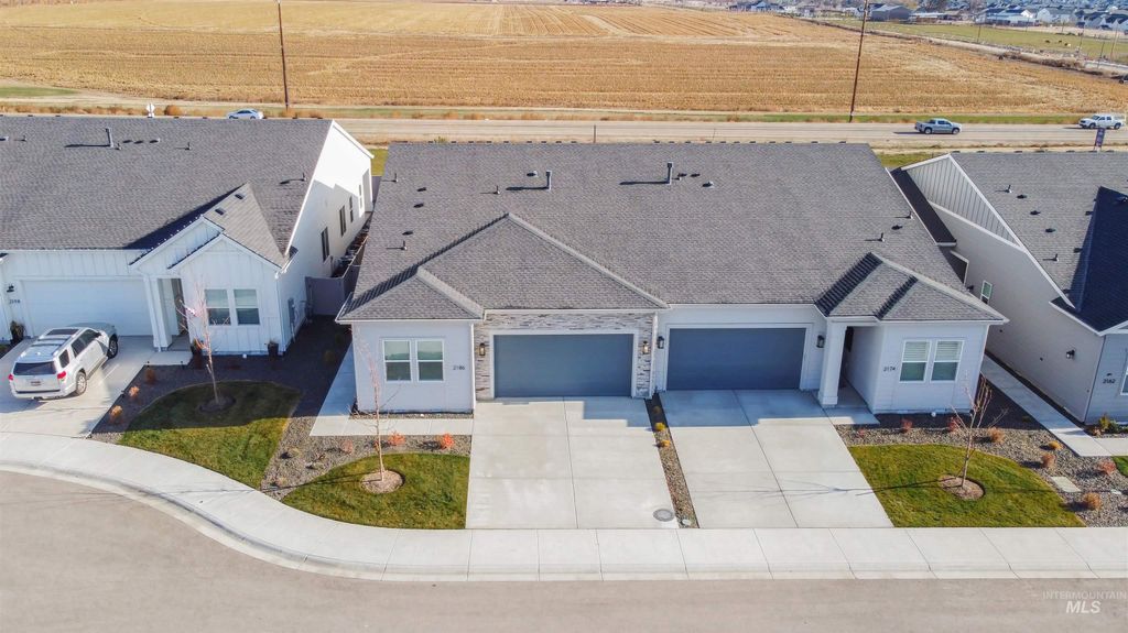 Photo of 2186 N Leatherwood Ave, Star, ID 83669 (MLS # 98968779)