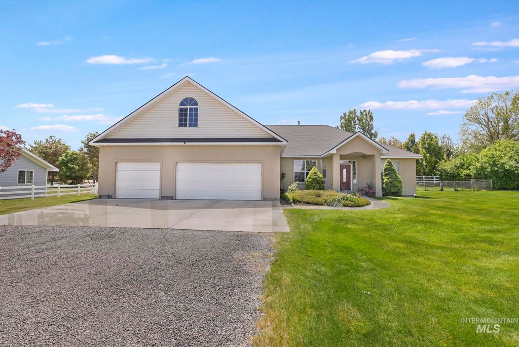Photo of 2529 E 3707 N , Twin Falls, Id 83301, Twin Falls, ID 83301 (MLS # 98987217)