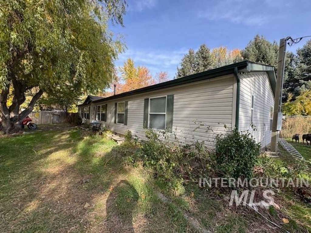 Photo of 7880 Sweet Ola Hwy, Sweet, ID 83670 (MLS # 98966374)