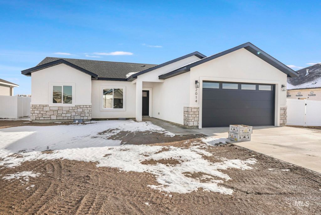 Photo of 2014 Regan St, Jerome, ID 83338 (MLS # 98972688)