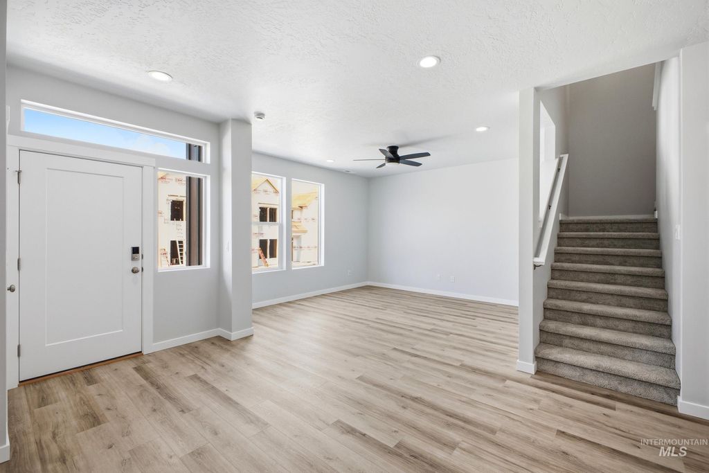 Photo of 6739 S Spindlebush Ave, Boise, ID 83709 (MLS # 98983772)