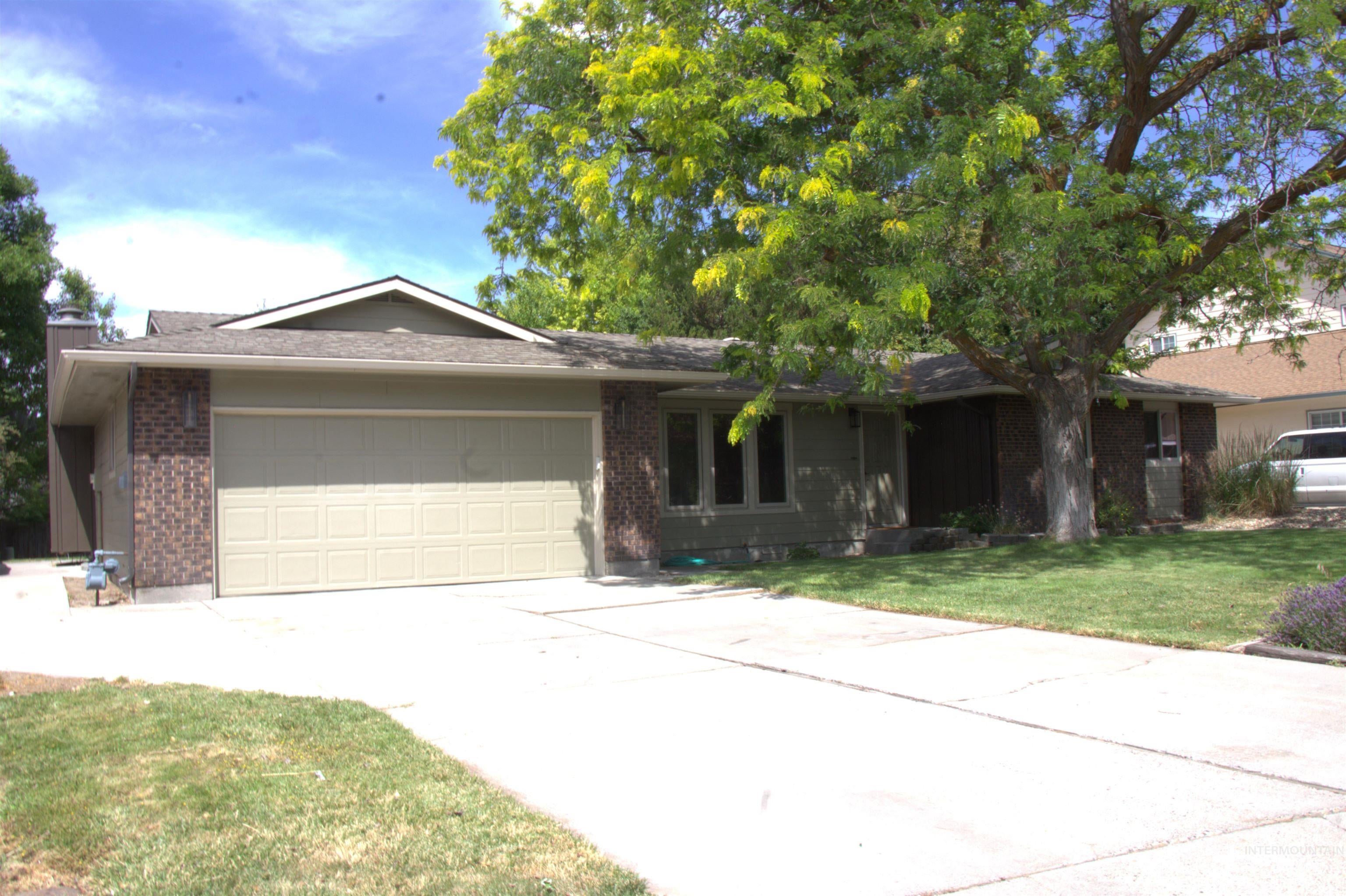 513 Ridge Way