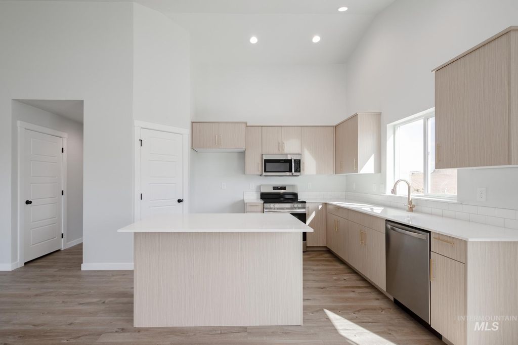 Photo of 3044 E Mossy Creek Dr, Kuna, ID 83634 (MLS # 98970349)