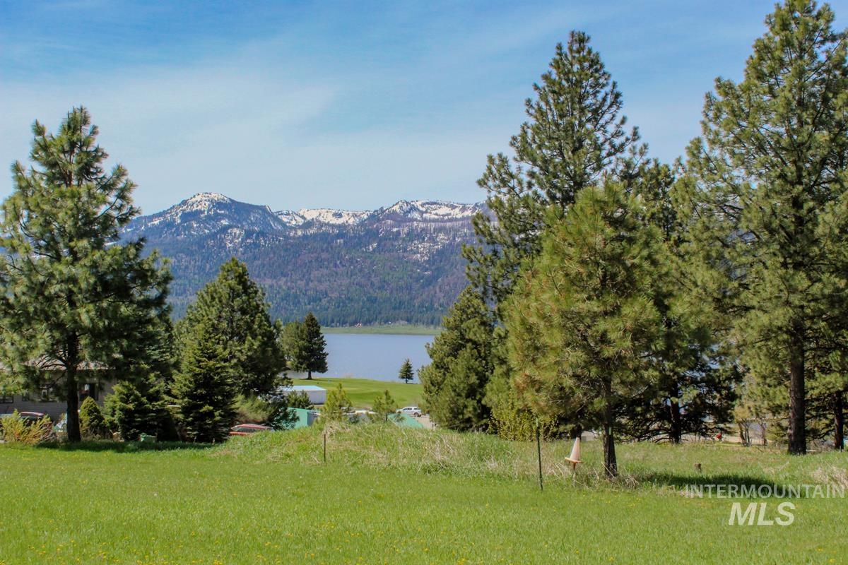 511 Lakeview Drive, Cascade, Idaho image 1