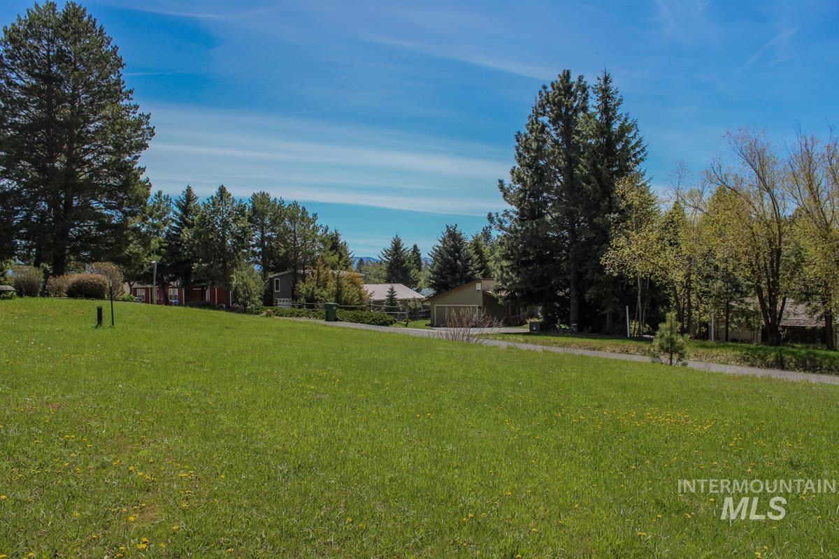 511 Lakeview Drive, Cascade, Idaho image 8