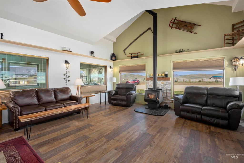 Photo of 115 W Horseshoe Loop, Fairfield, ID 83327 (MLS # 98982524)