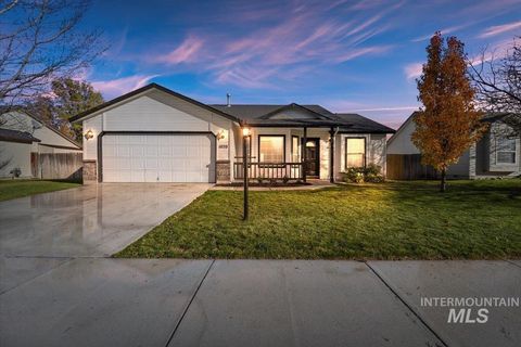 Photo of 1070 Muscovy Ave, Meridian, ID 83642 (MLS # 98967705)