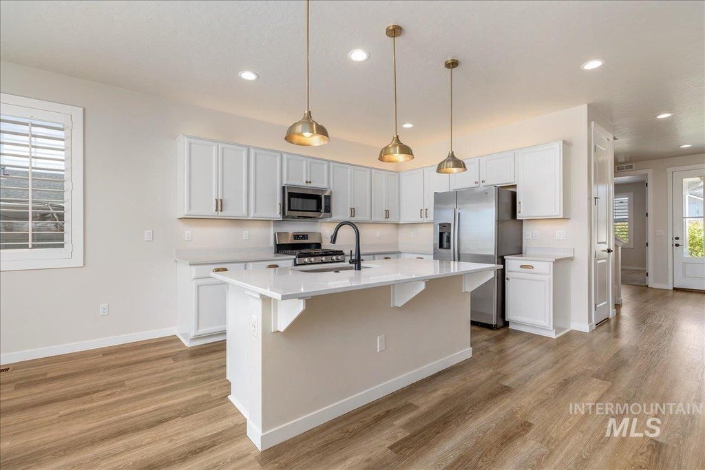 Photo of 11121 W Soaring Hawk St, Star, ID 83669 (MLS # 98990330)