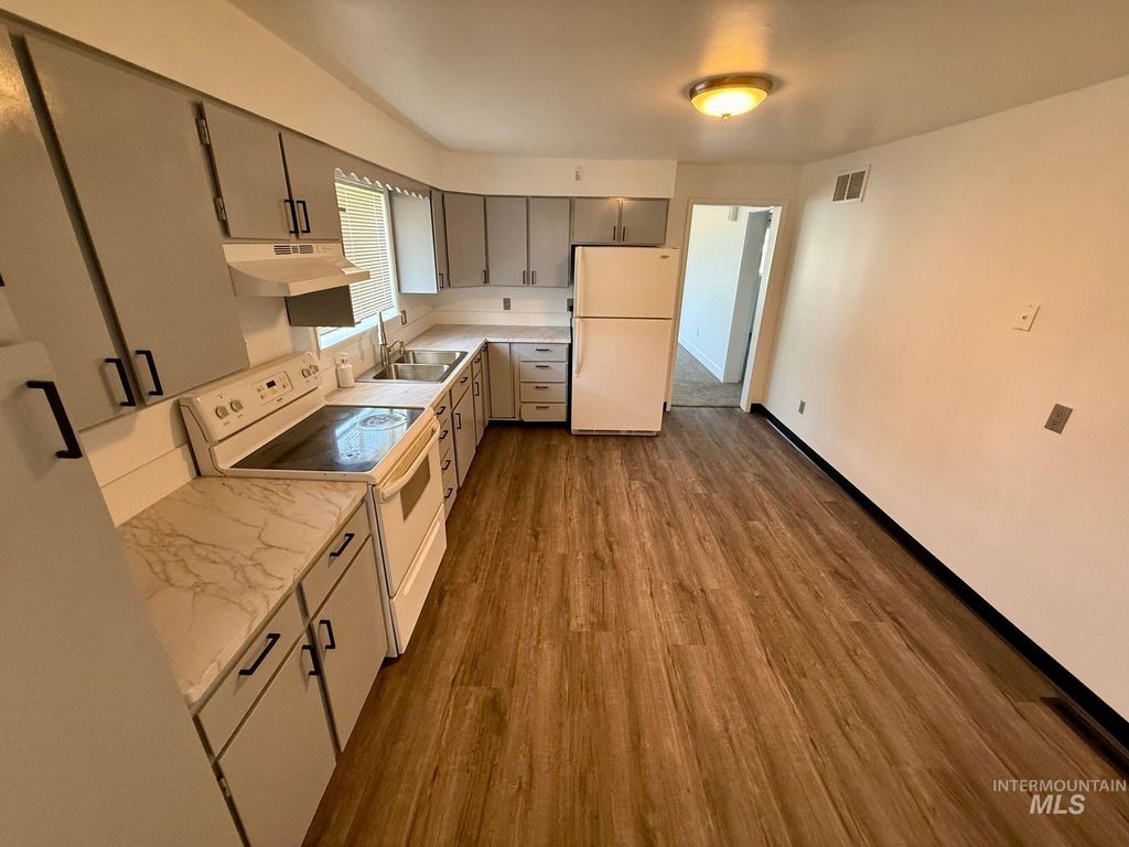 Photo of 517 12th St, Clarkston, WA 99403 (MLS # 98978360)