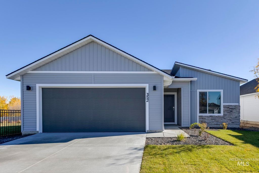 Photo of 1704 N Birch St, Jerome, ID 83338 (MLS # 98972136)