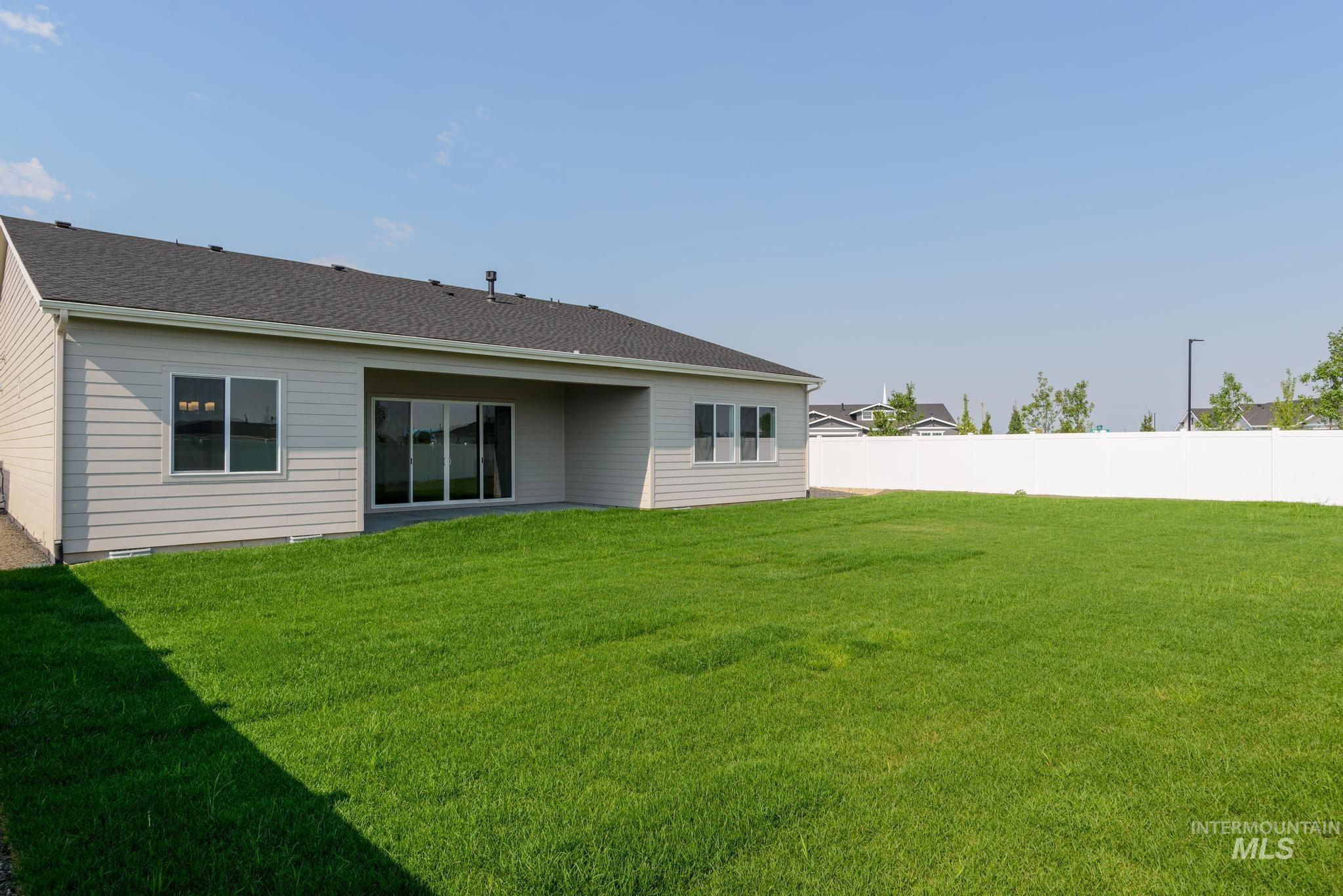 8785 S Waterclover Way, Meridian, Idaho image 9