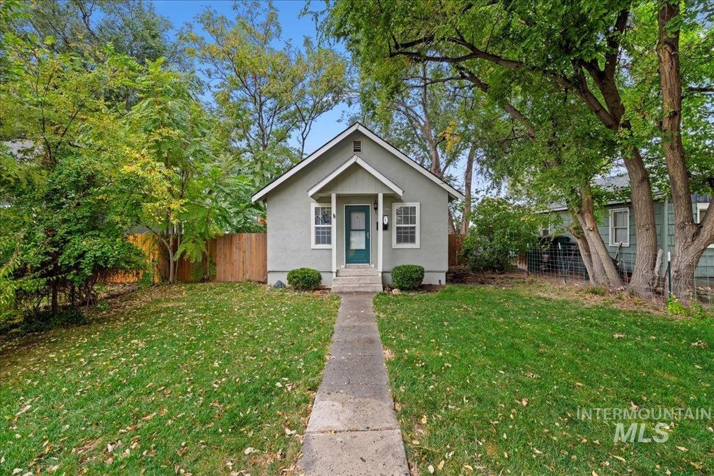 Photo of 507 20th Ave South Ave, Nampa, ID 83651 (MLS # 98967309)