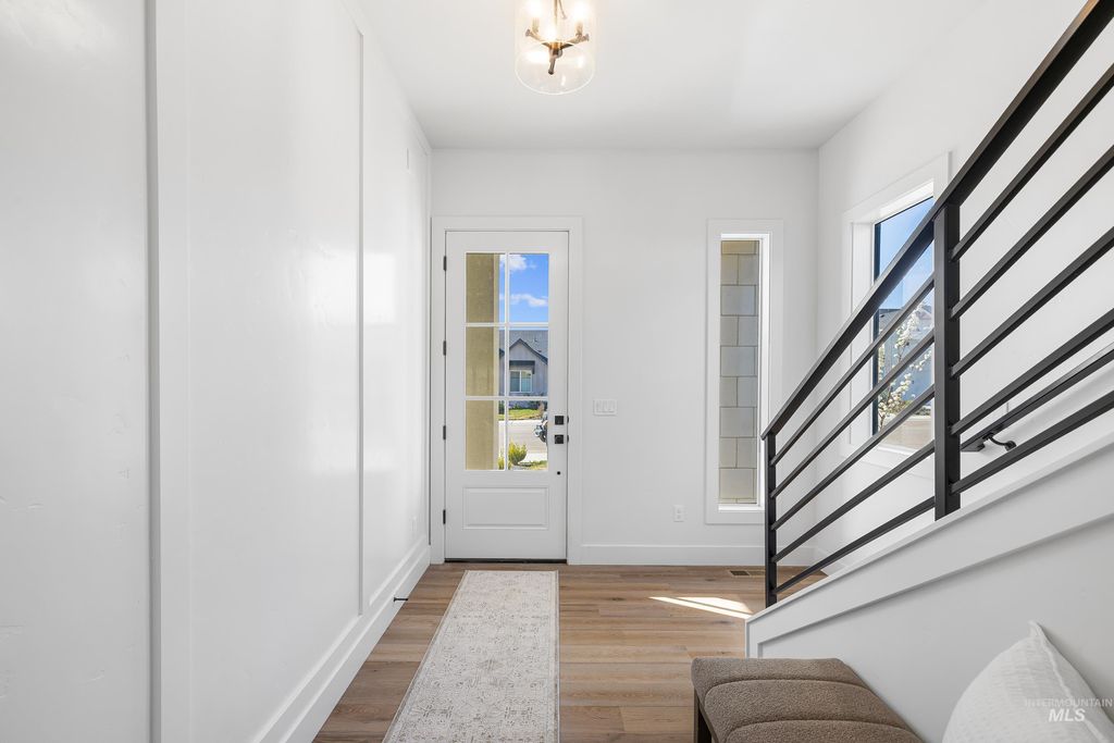 Photo of 9848 W Aviara Street, Star, ID 83669 (MLS # 98979958)