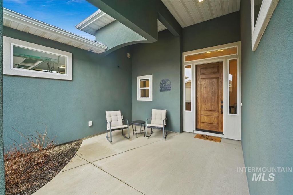 Photo of 8921 E Lavender Dr, Nampa, ID 83687 (MLS # 98976039)