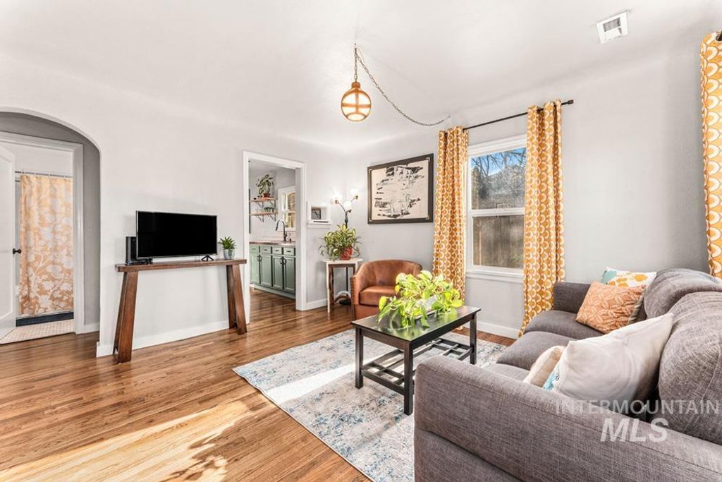 Photo of 1518 S Division Ave, Boise, ID 83706 (MLS # 98973157)