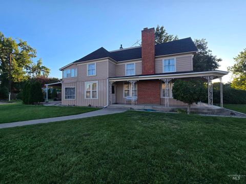 Photo of 1134 1st Avenue South, Payette, ID 83661 (MLS # 98958239)