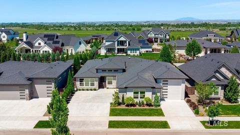 Photo of 4588 W Sugar Tree Dr, Meridian, ID 83646 (MLS # 98986319)