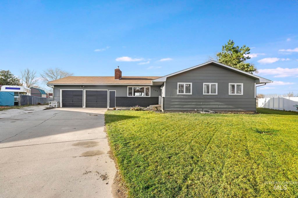 Photo of 107 Rainbow Circle, Buhl, ID 83316 (MLS # 98969685)