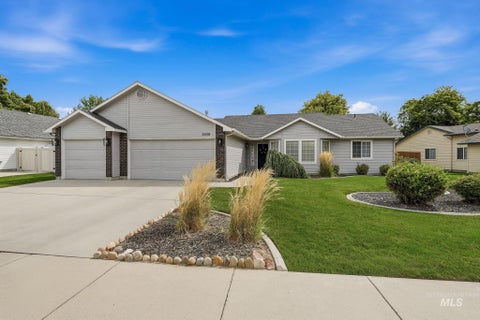 Photo of 3038 N Thames Ave, Meridian, ID 83646 (MLS # 98999073)