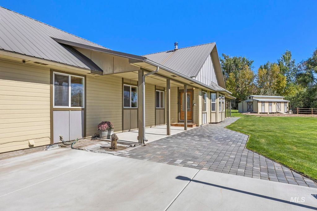 Photo of 7978 Baseline Rd #0, Melba, ID 83641 (MLS # 98971543)