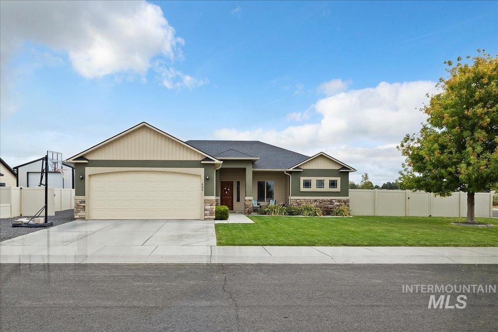 Photo of 600 Orchard Way, Buhl, ID 83316 (MLS # 98964091)