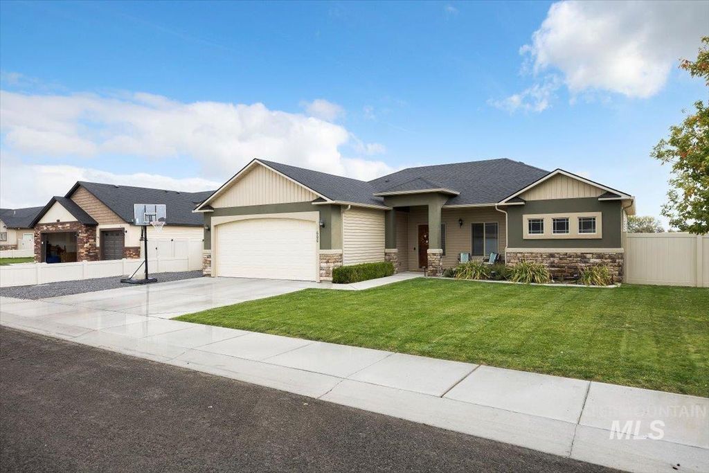 Photo of 600 Orchard Way, Buhl, ID 83316 (MLS # 98964091)