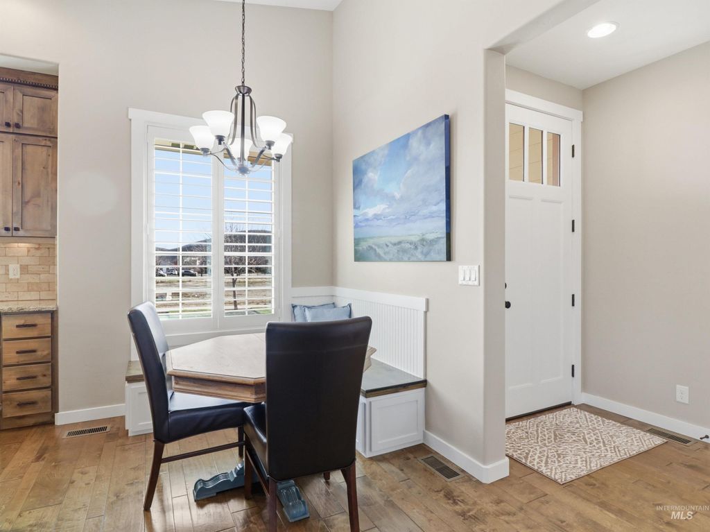 Photo of 5824 W Tantallon St, Boise, ID 83714 (MLS # 98979076)