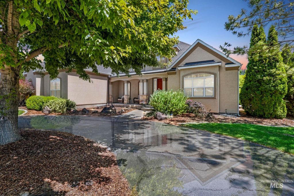 Photo of 3408 Ridge Line Dr, Kimberly, ID 83341 (MLS # 98941577)