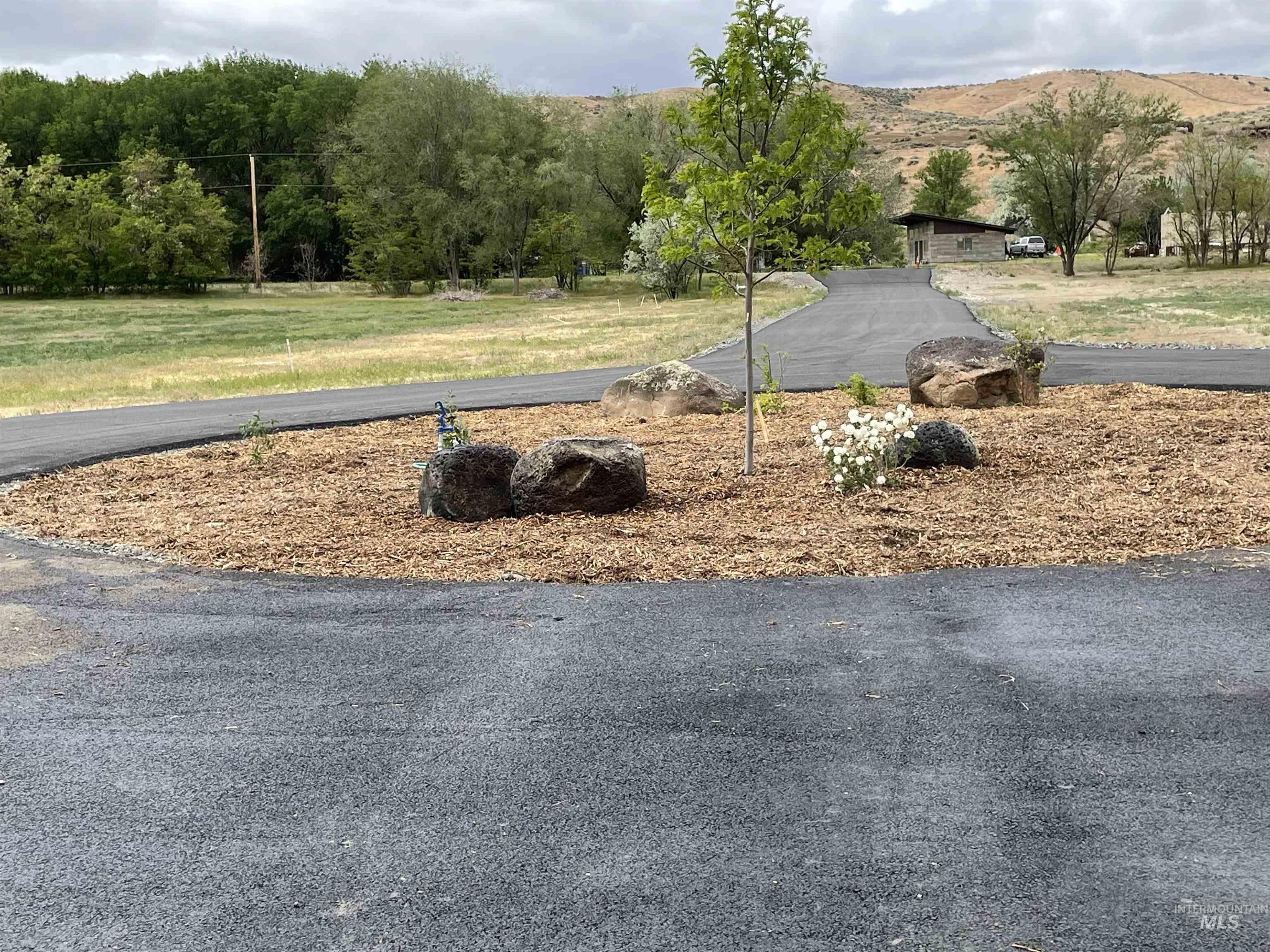 1105 East 4796 North