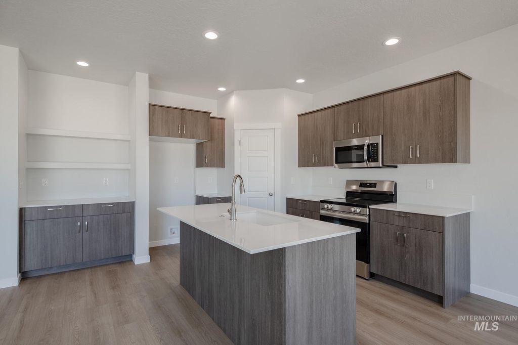 Photo of 2422 W Baelish Ct, Kuna, ID 83634 (MLS # 98983723)