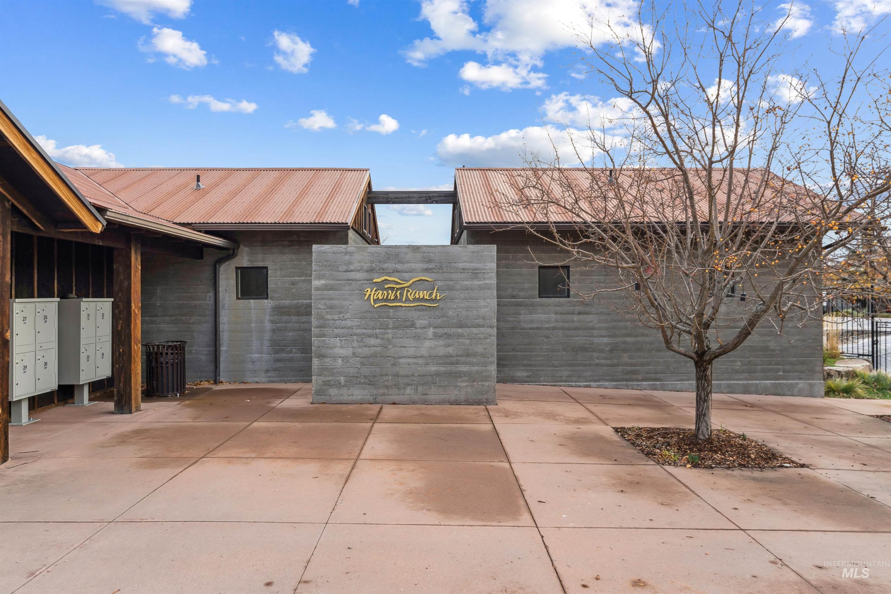 Harris Ranch Community