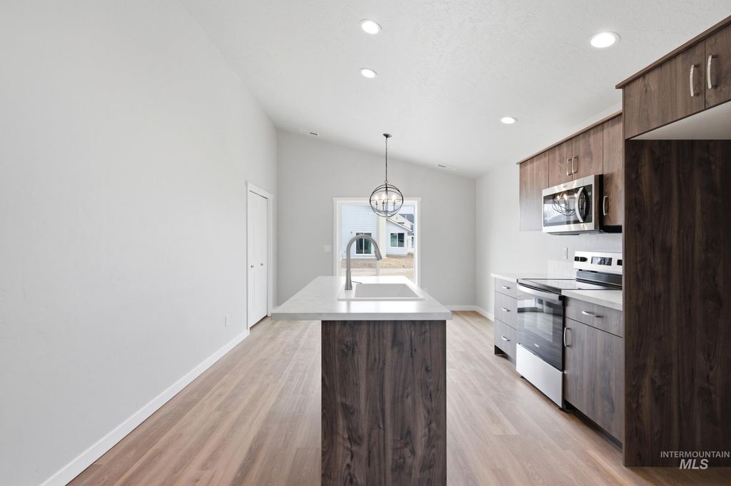 Photo of 7095 E Shields Dr, Nampa, ID 83687 (MLS # 98978565)