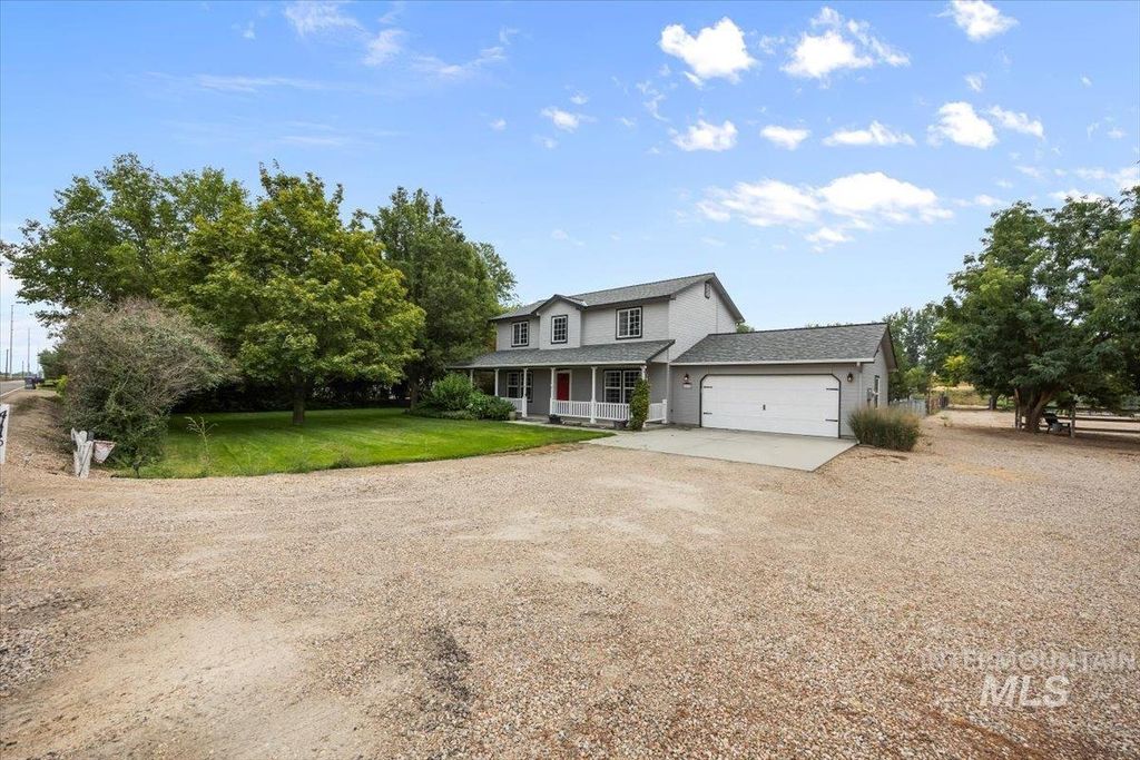Photo of 4110 Lincoln Rd, Caldwell, ID 83605 (MLS # 98985290)