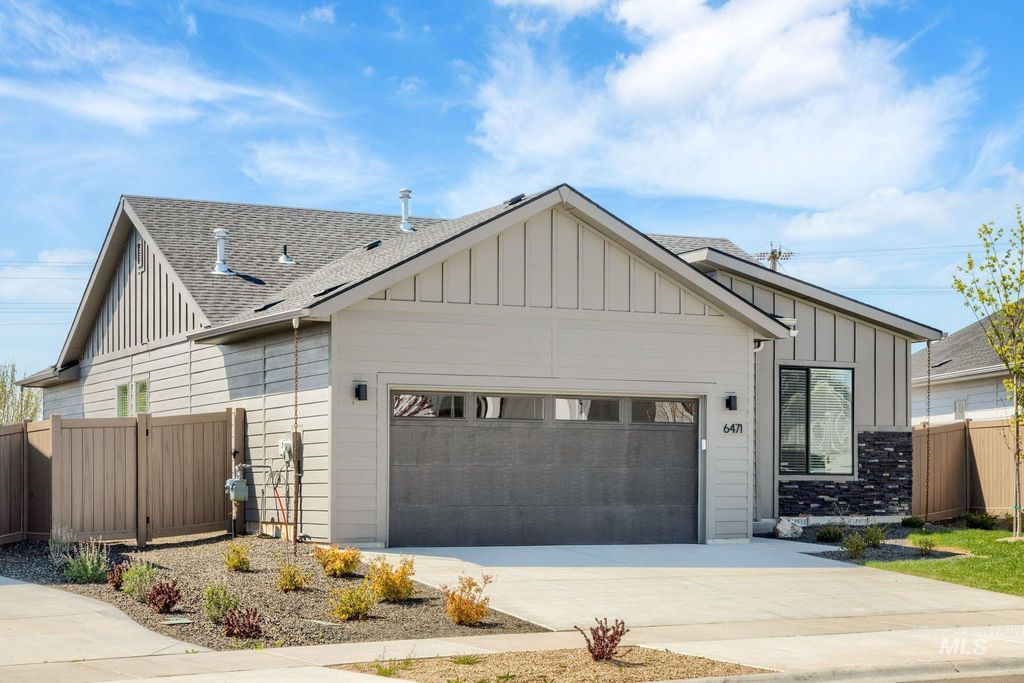 Photo of 6471 S Banded Eagle Way, Boise, ID 83709 (MLS # 98981617)